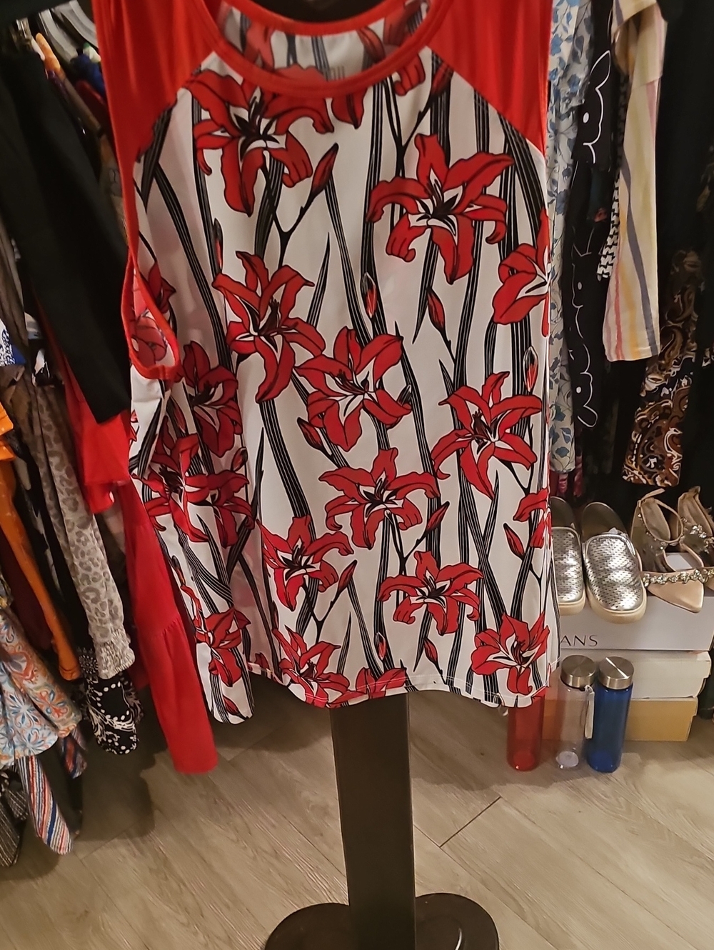 Tail Red and Black Floral Tank Top